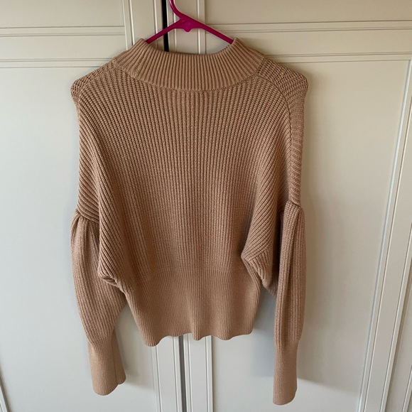 Express Sweater - S - Picture 3 of 3